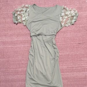 Elegant light green Dress with Floral Sleeves